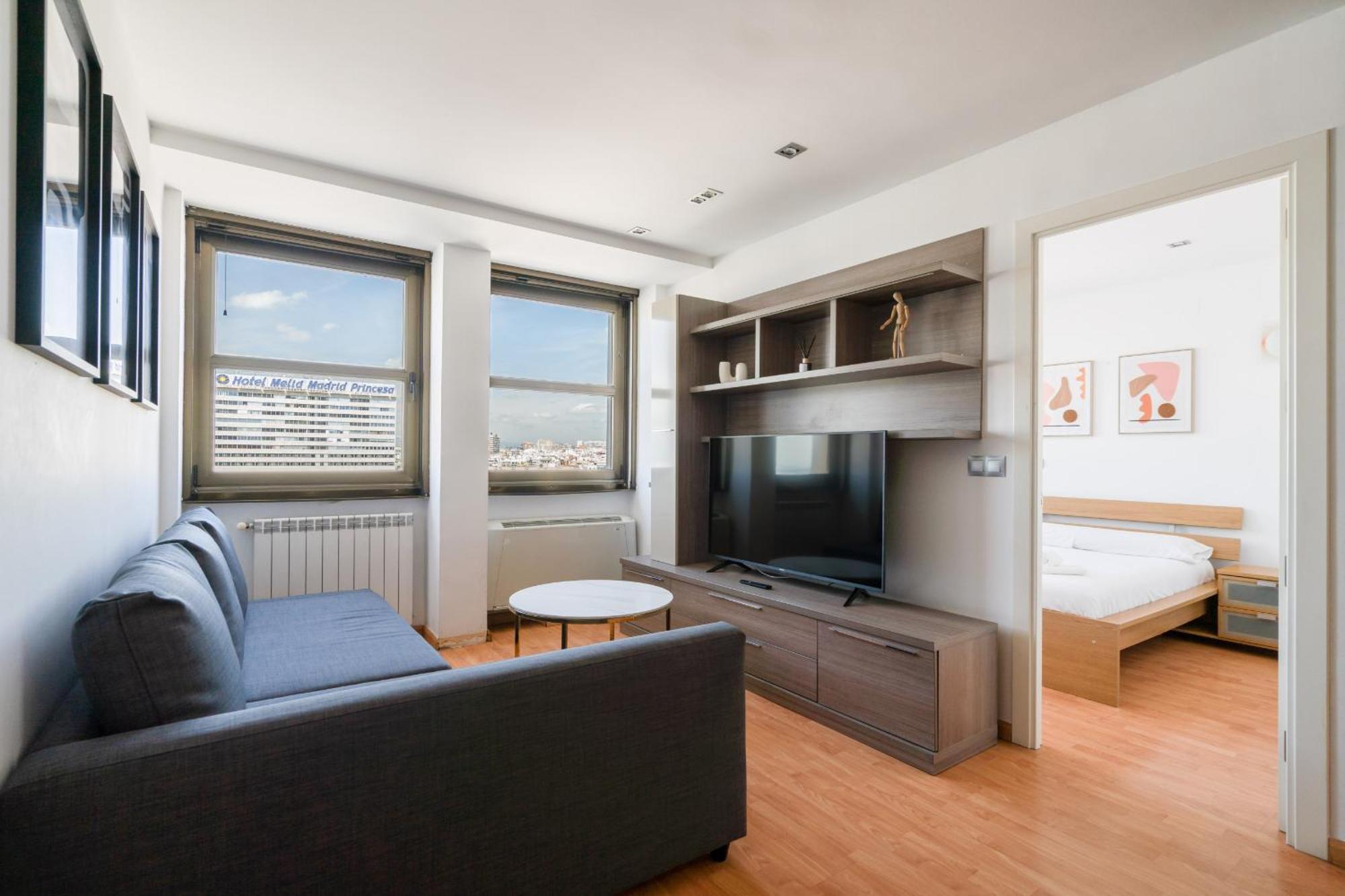 Apartamento En Plaza De Espana Alquiler Temporal Madrid Exteriör bild